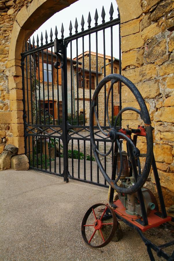 Bed and Breakfast Domaine Des Aloets Moire Exterior foto