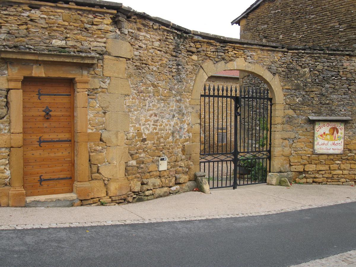 Bed and Breakfast Domaine Des Aloets Moire Exterior foto